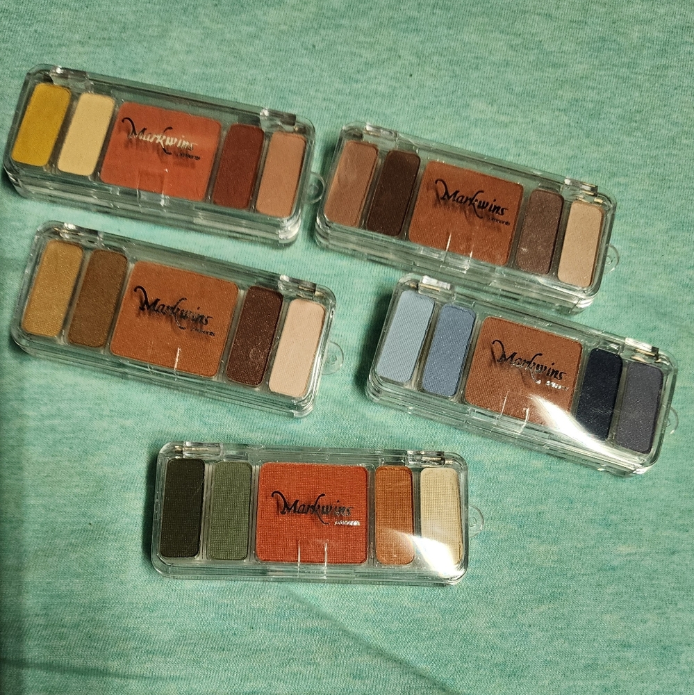 Markwins eyeshadow and blush